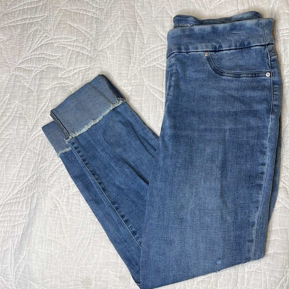 Chico's distressed pull on jeggings ankle size 1.5 regular
